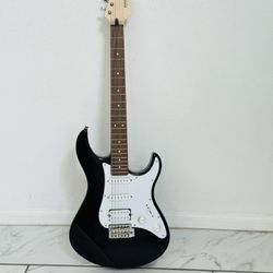 Yamaha PAC012 Full Size Electric Guitar