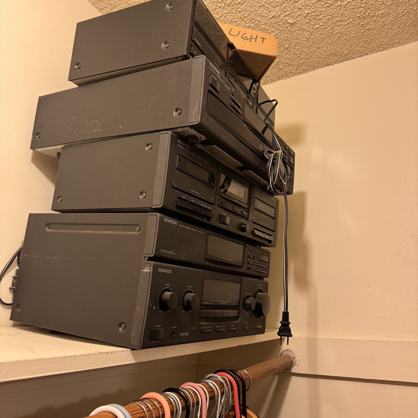 MOVING — Selling  Kenwood sound System W/OUT Speakers 