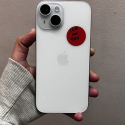 iphone 15 128gb unlocked sold with store warranty 