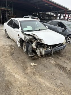 Auto Parts 1998 Toyota Camry 