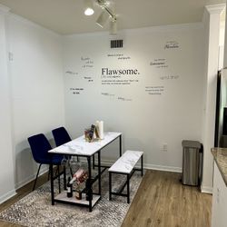 Dining Table + 2 Benches 