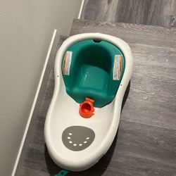 Baby Bath Tub Fisher Price