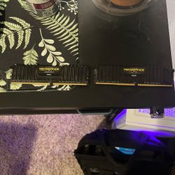 16 Gb Ddr4 Ram (Corsair Vengeance)