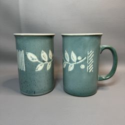 Mikasa Set/2 Tall Coffee Tea Cappuccino Latte Mugs Gourmet Cup 14oz Potters Craft 5” tall Sage Green Has spot on rim on one cup as shown in pic Obviou