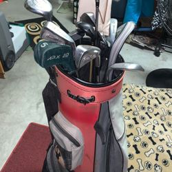 Golf Bag with various clubs(14)