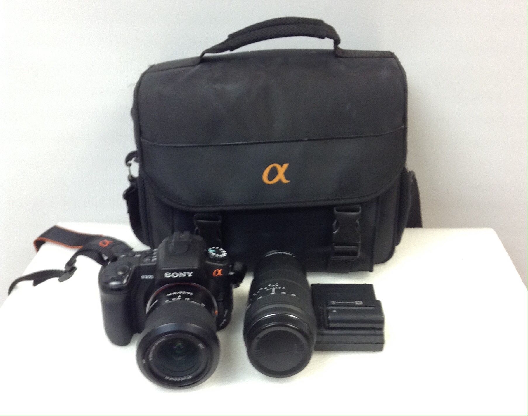 Sony Alpha a300 SLR camera kit