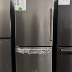 KitchenAid Bottom Freezer Refrigerator With Produce Preserver In Stainless Steel 