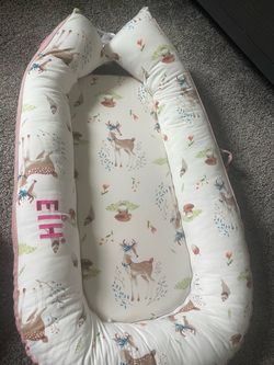 Baby nest lounger