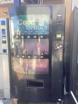 Soda Vending Machine With CC Reader Delivery Available!!!!
