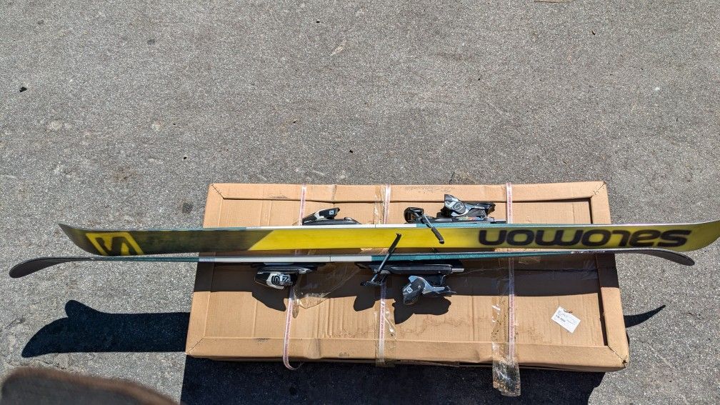 Salomon Threat Skis 2015