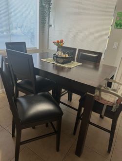 Dinner Table $150
