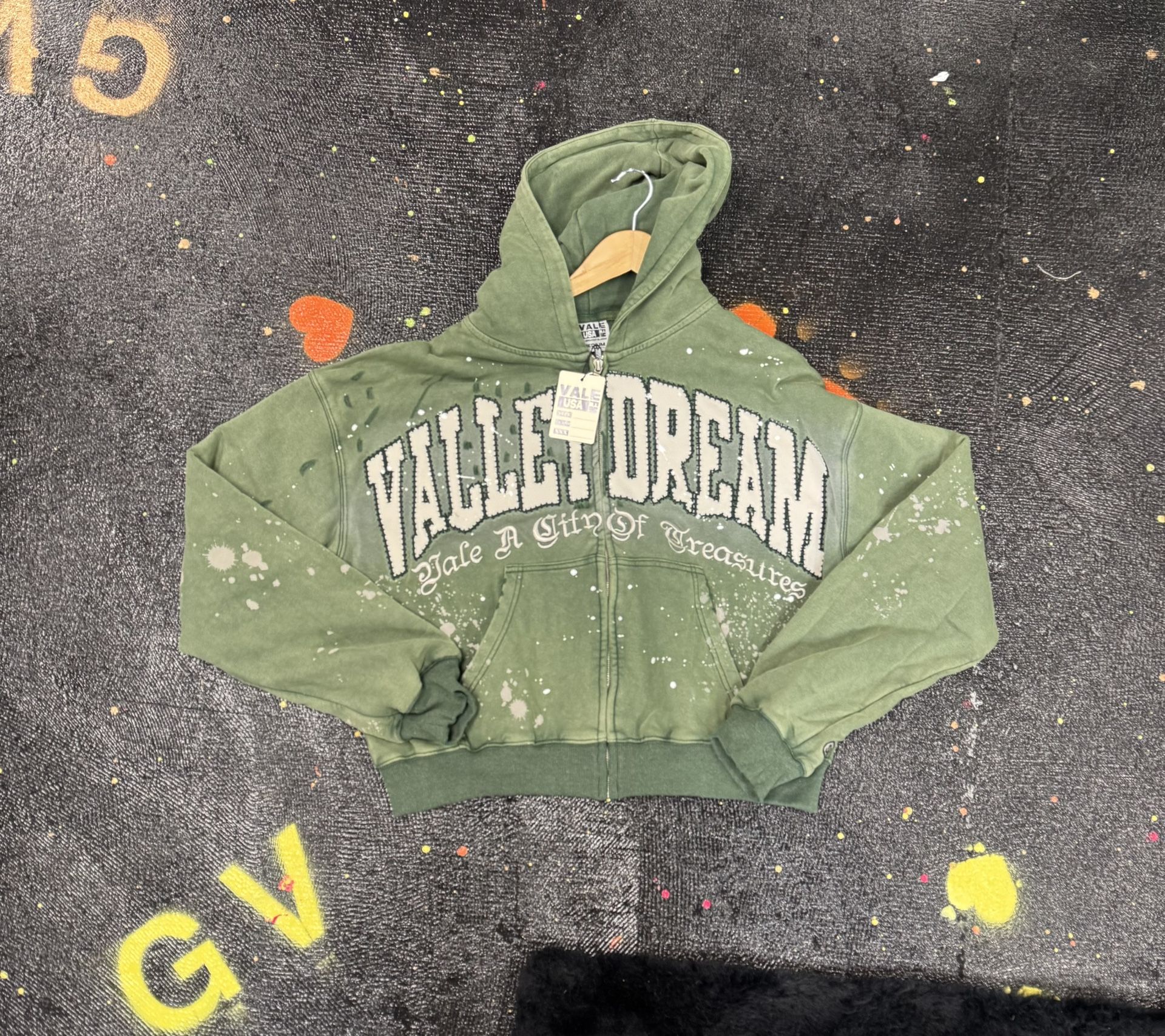 Vale Valley Dream Luxury Zip Up Jacket