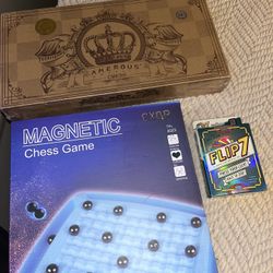 Chess & Card Game - NEW 