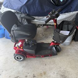 Vive 3-wheel Electric Mobility Scooter