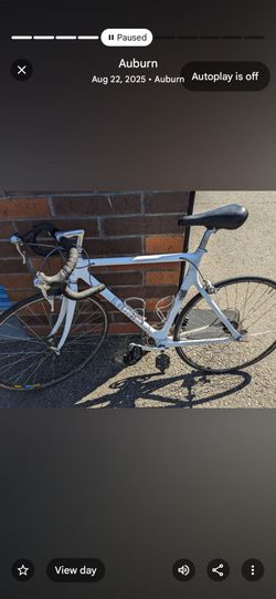 Road Bike with Drop Handlebars
