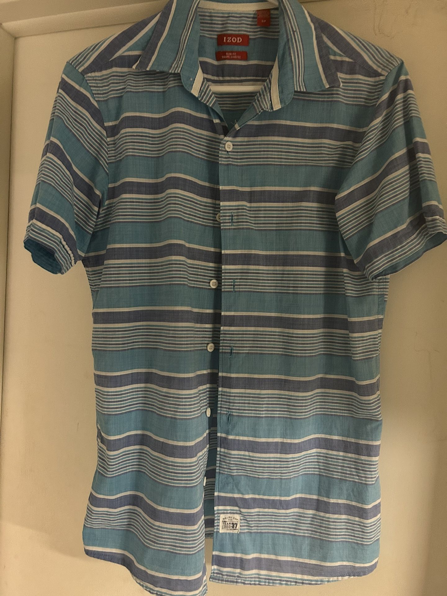 IZOD/Button Up /Small