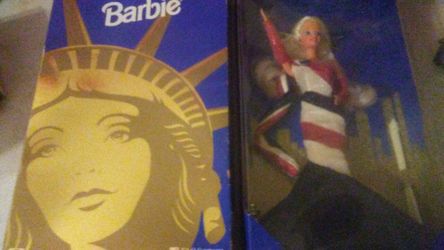 Fao Schwartz statue of liberty 110th anniversary