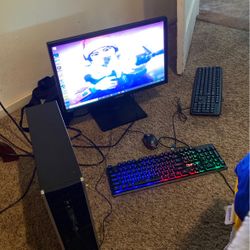 Hp Computer With Samsung Flat Screen Monitor & Gaming Keyboard