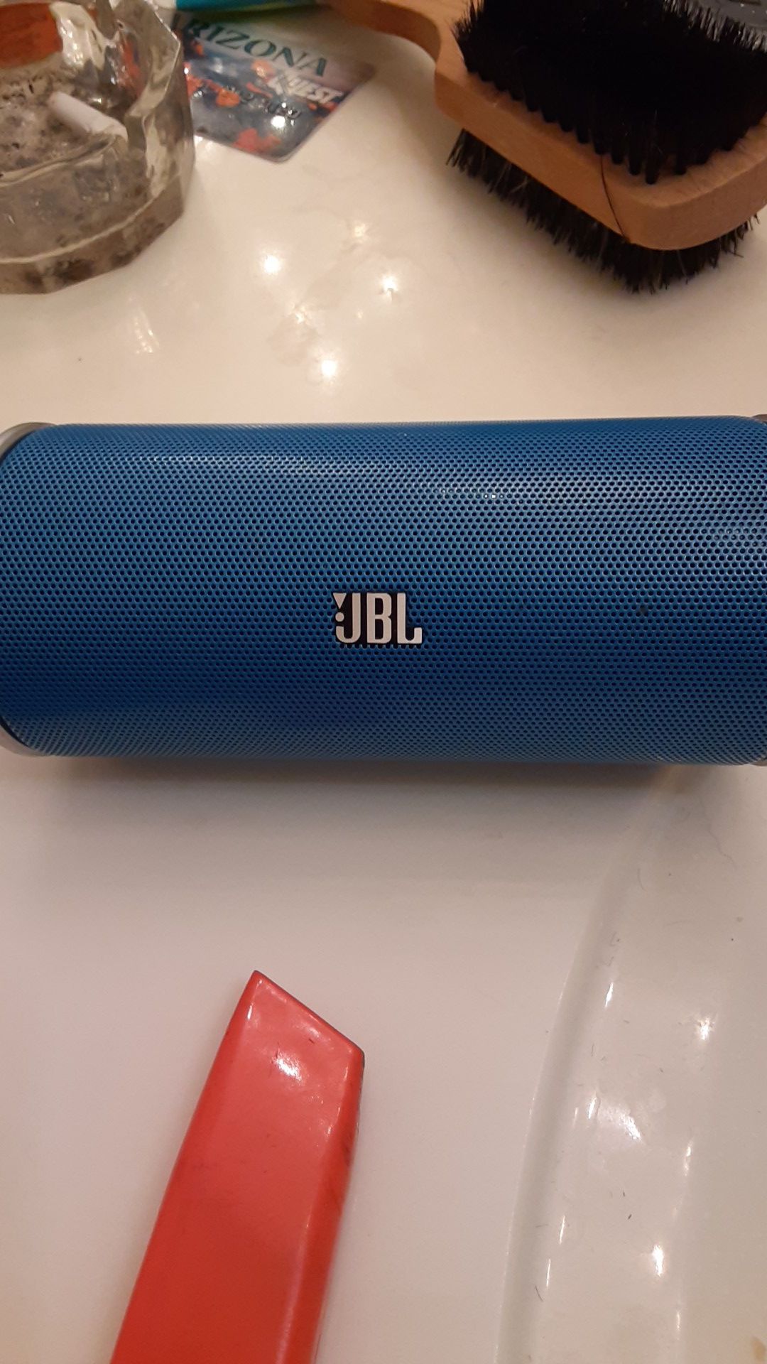 Jbl flip 1 first model charger not included