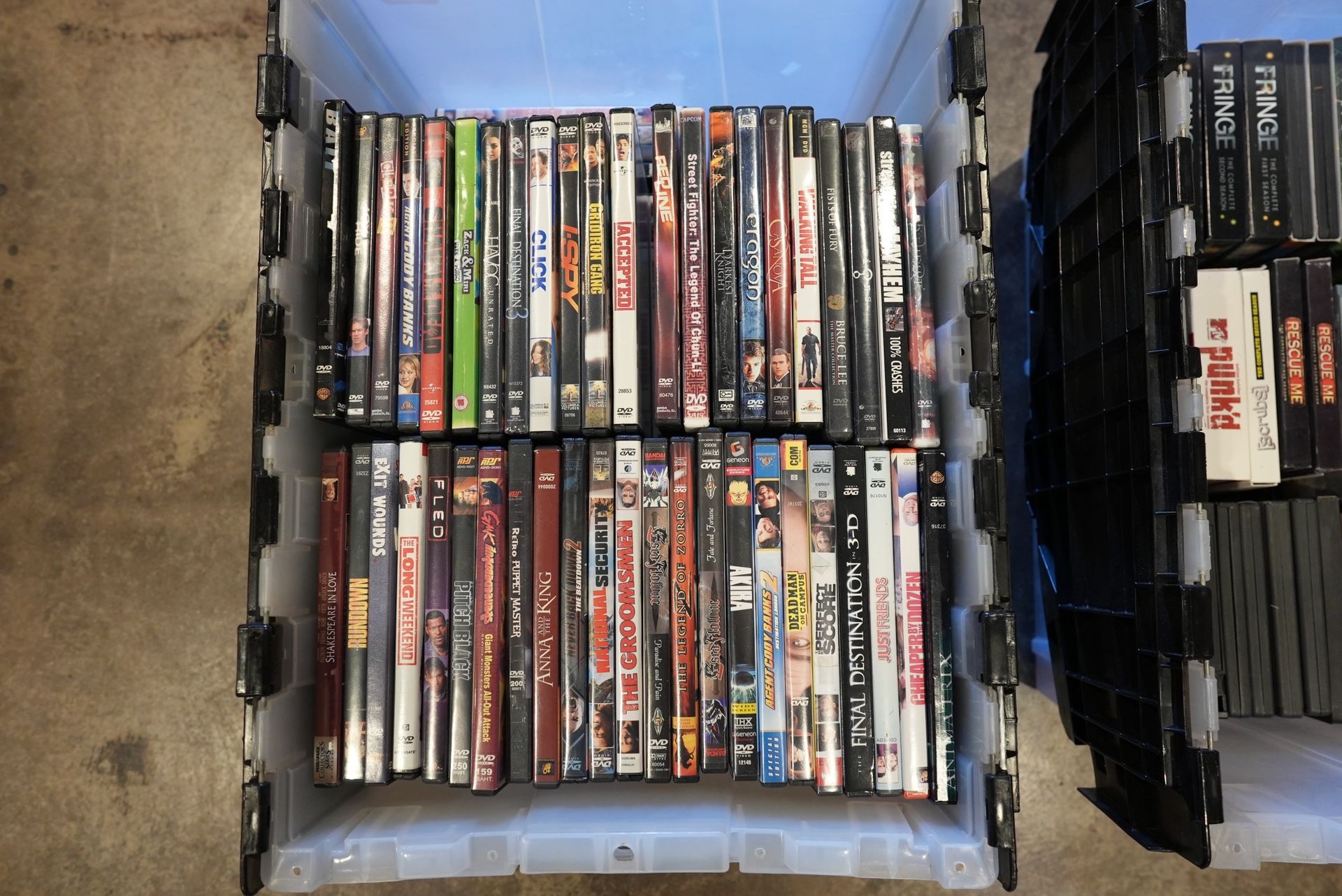 Various Vhs/DVD’s Lot Popular Movies,Shows