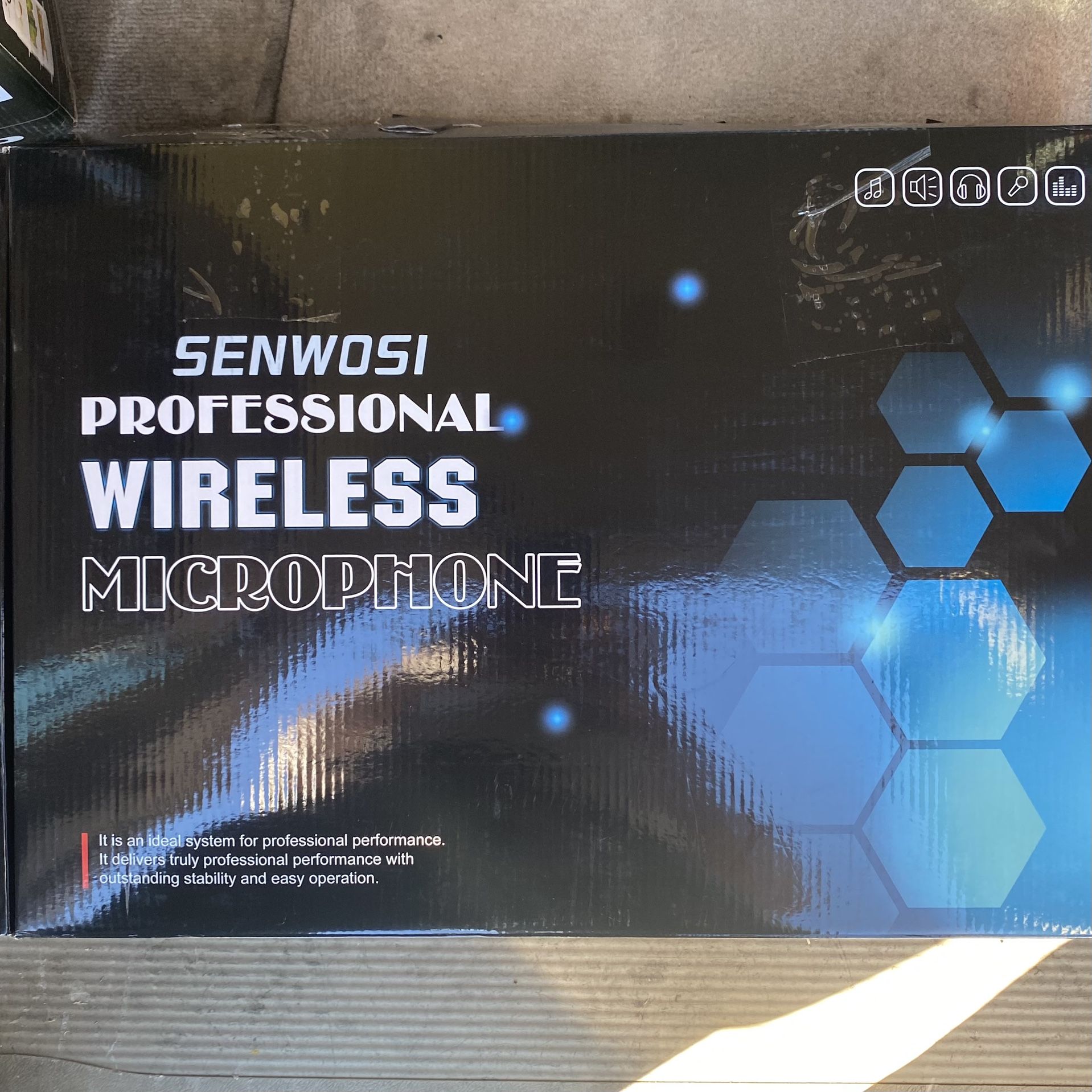 SENWOSI Profession Wireless Microphone System, UHF Handheld Dual Cordless Mic True Diversity Metal Microphones Set, XLR, $180