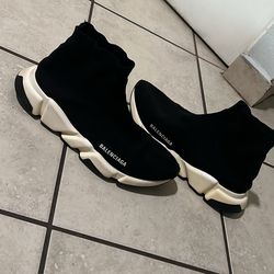 Balenciaga speed runners