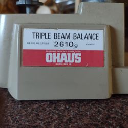 Ohaus Triple Beam Balance Scale 2610g Limit