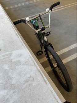 Throne block boy game 29er