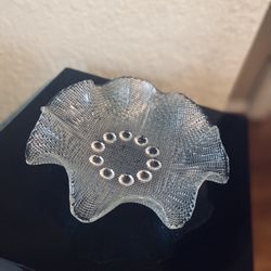 Vintage Glass Bowl w Ruffle Edge