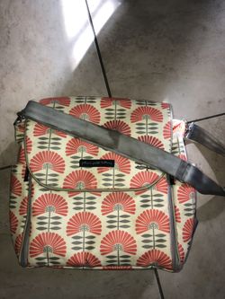 Petunia pickle bottom diaper bag