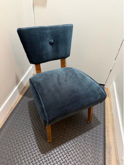 Mid Century Modern Slipper Accent Chair