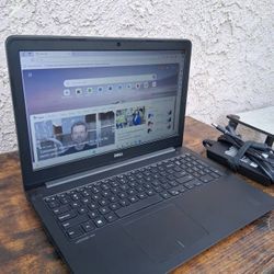 Dell Latitude. 15.6" in. Laptop. Windows 11 - $180