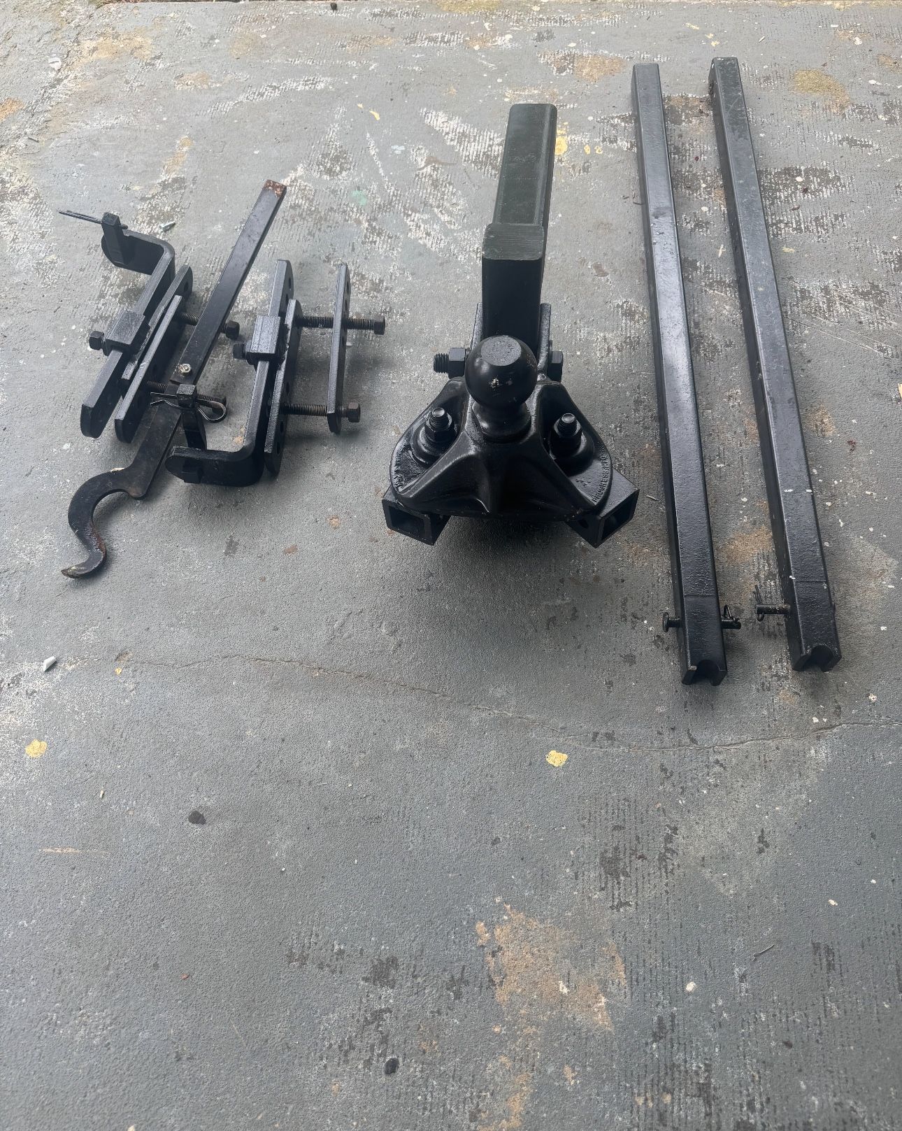 Equalizer Sway Control Hitch