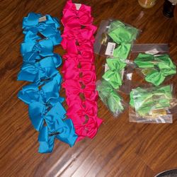 32 Girls Bows