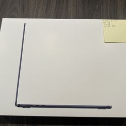 New Apple MacBook Air M4 15” 256GB 16GB RAM Midnight