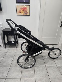 Thule Glide 2, a specialized high-performance.