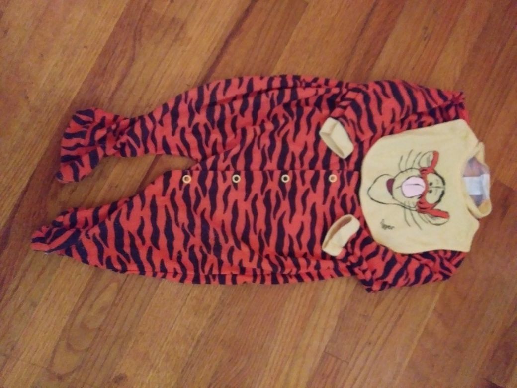Baby and kids clothing