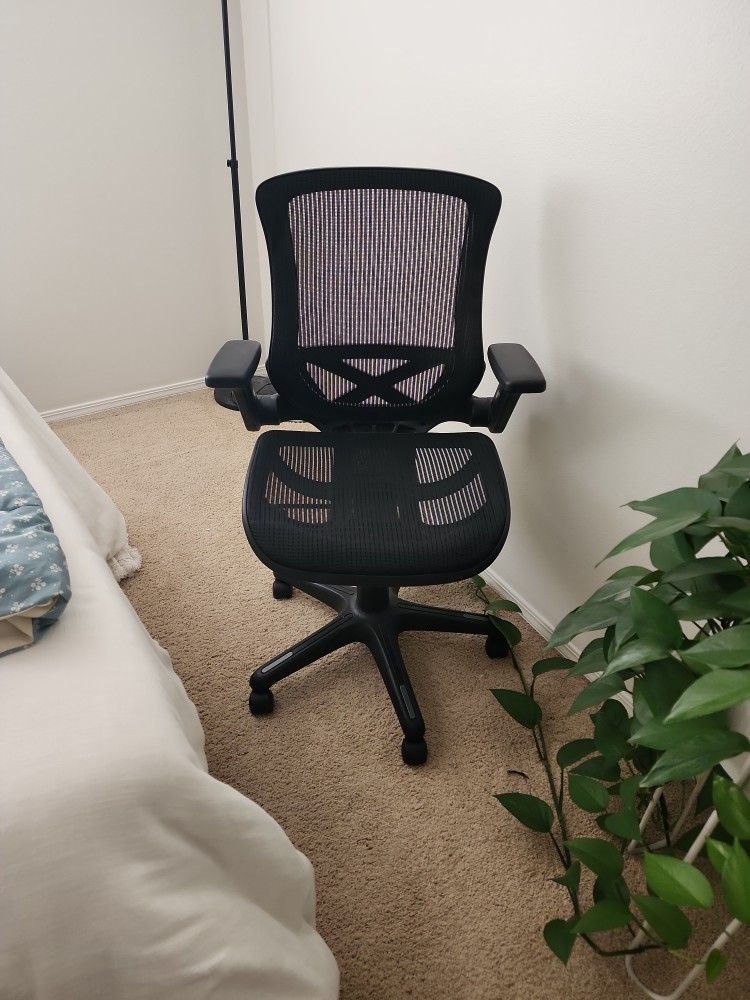 Costco Black Mesh Office Chair