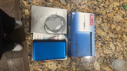 3ds XL (Blue) LOOKING TO TRADE