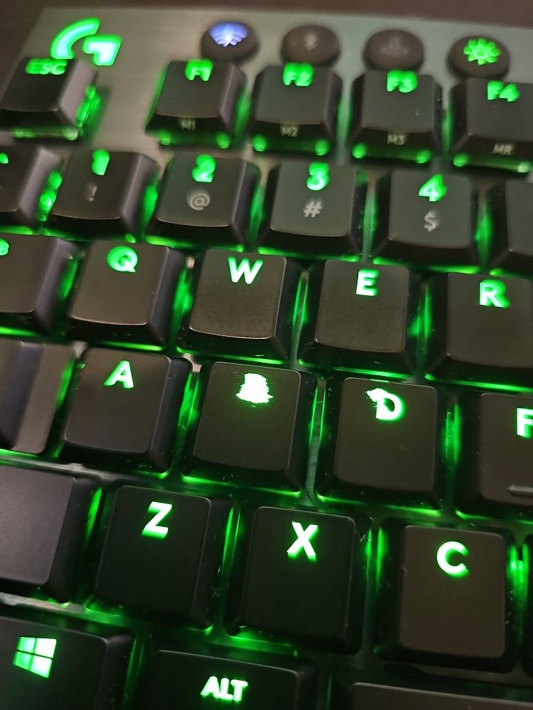 Logitech G915 Gaming Mechanical Keyboard - TKL