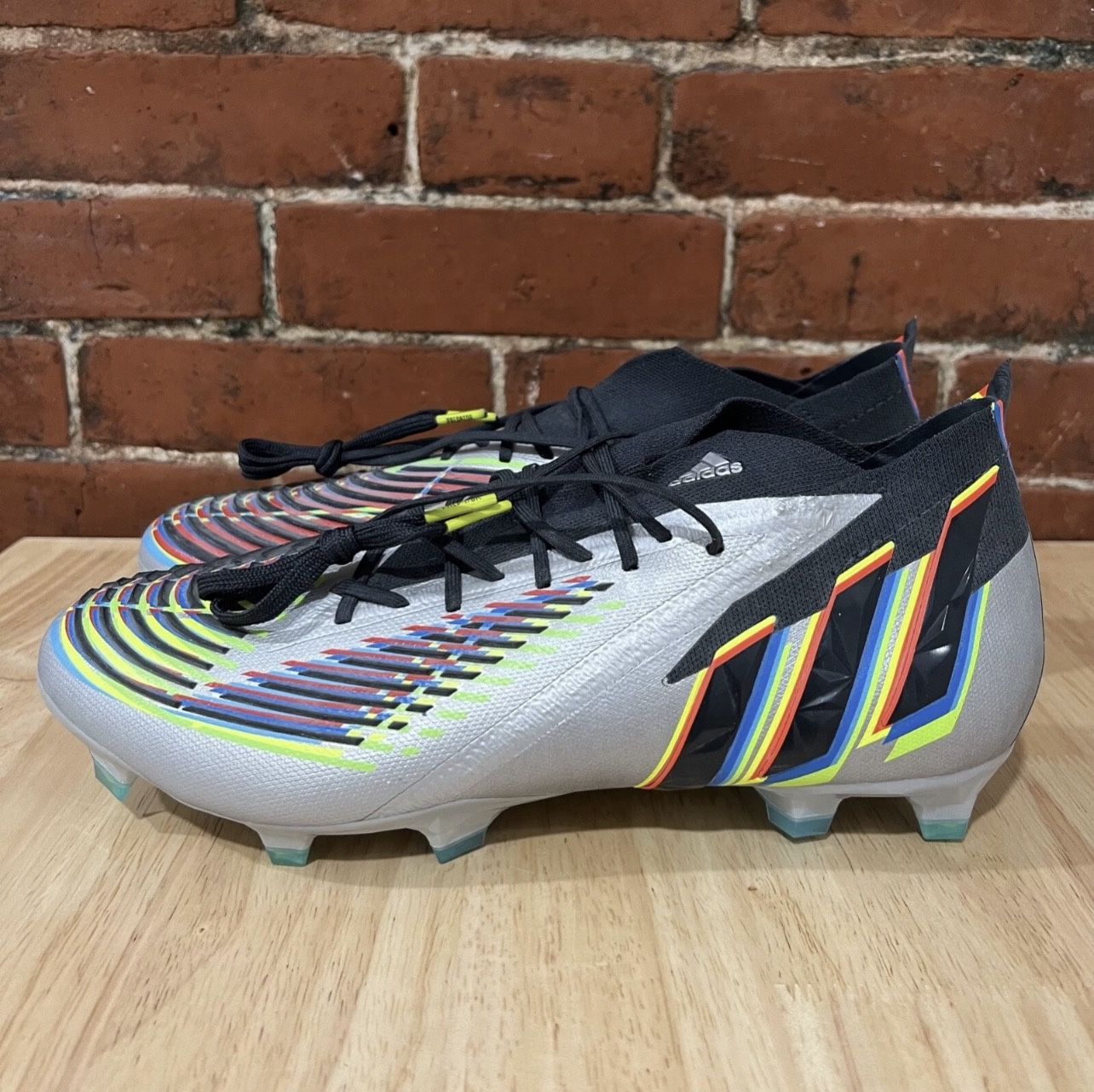 Size M11 1/2 Adidas Predator Edge.1 FG Silver Metallic Black HR1573 Soccer