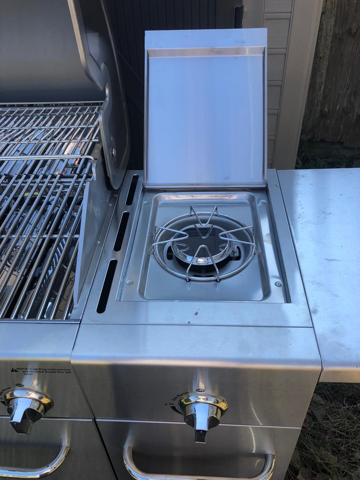 Grill brand new
