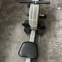 Working Row Machine 