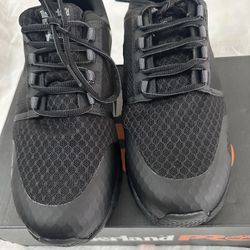 NEW SAFETY TOE SHOES