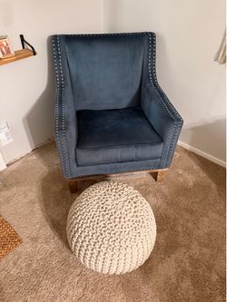 Amazing chair + bean bag ottoman