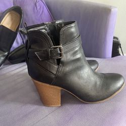 Time And Tru Women’s Size 9 Black 3 Inch Heeled Ankle Boots Booties