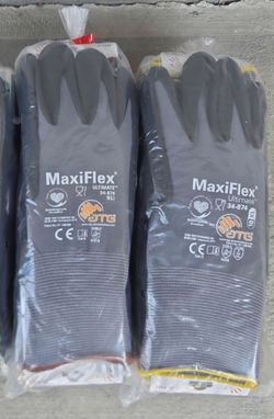 MaxiFlex Gloves