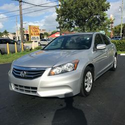 2500 para inicial 2011 Honda Accord