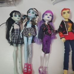 MONSTER HIGH 