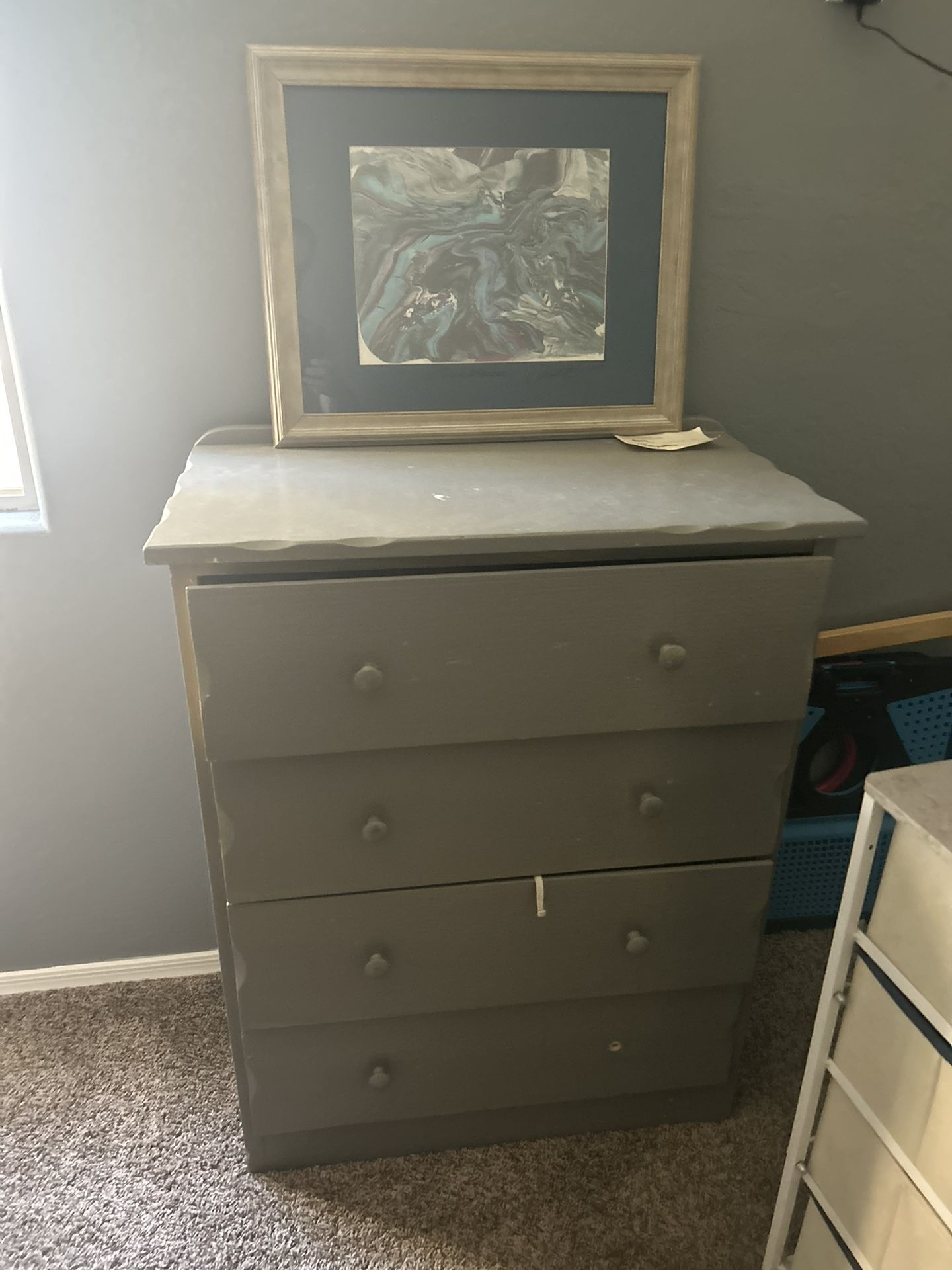 Kids dresser